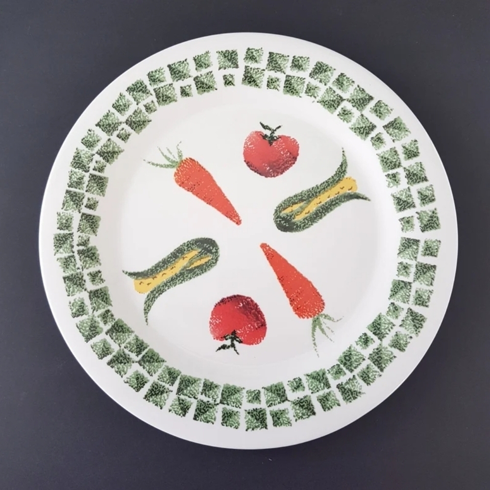 Arcopal VEGETABLES, 10.75 Inch Dinner Plates, Sets of 2, Milk Glass Dinnerware